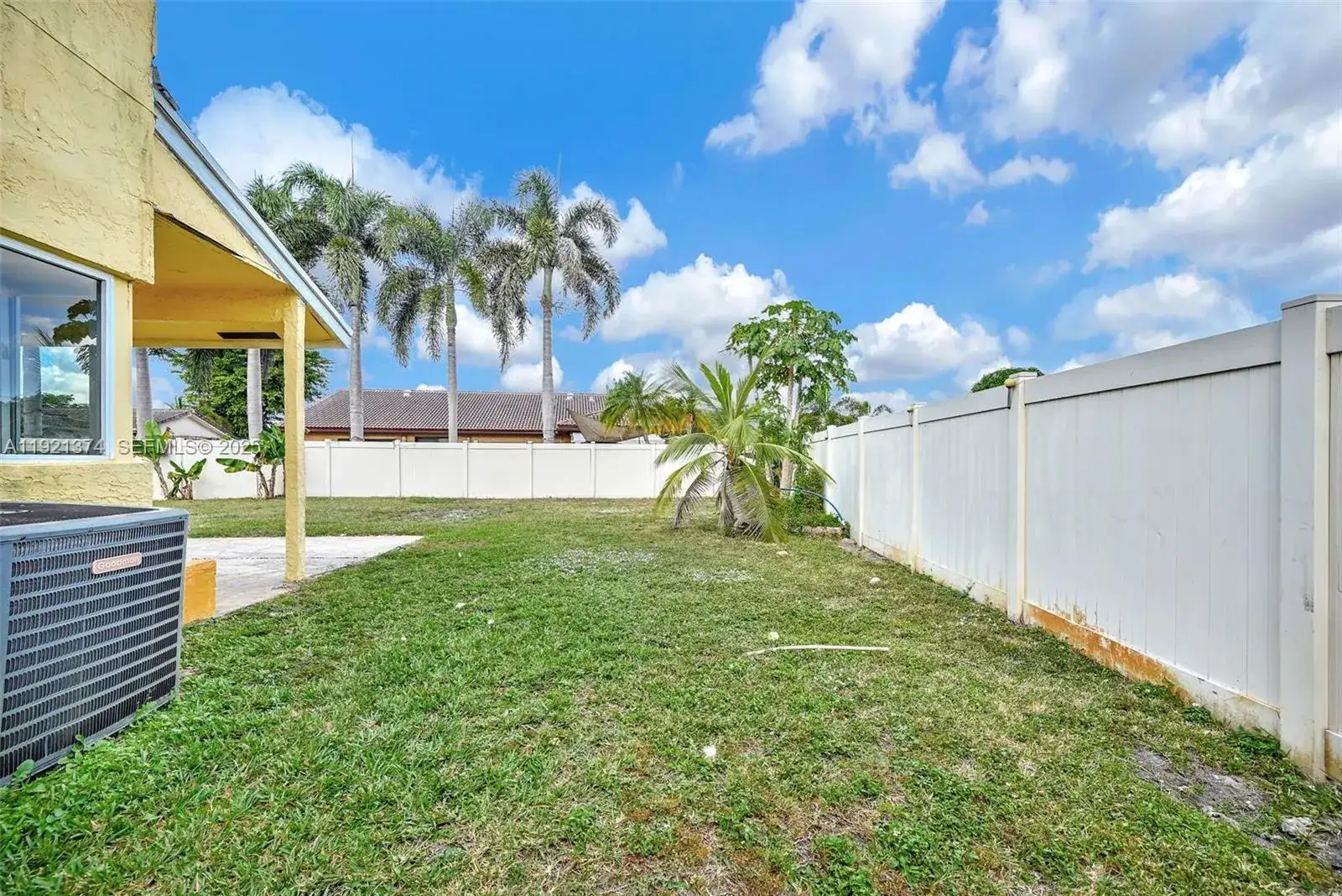 4231 NW 73rd Ave, Lauderhill FL 33319 photo 5