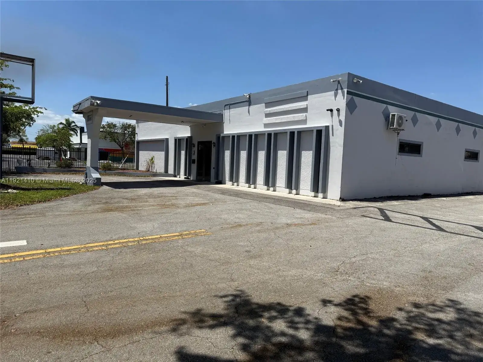 4481 NW 167th St, Miami Gardens FL 33055 photo 2