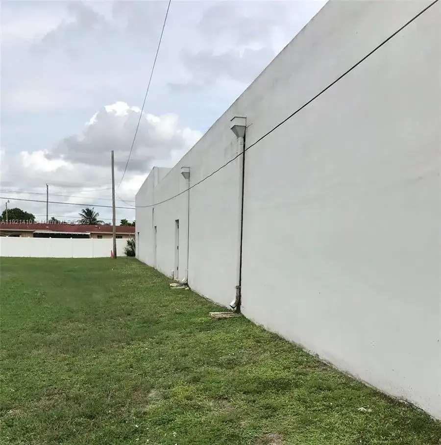 4481 NW 167th St, Miami Gardens FL 33055 photo 5
