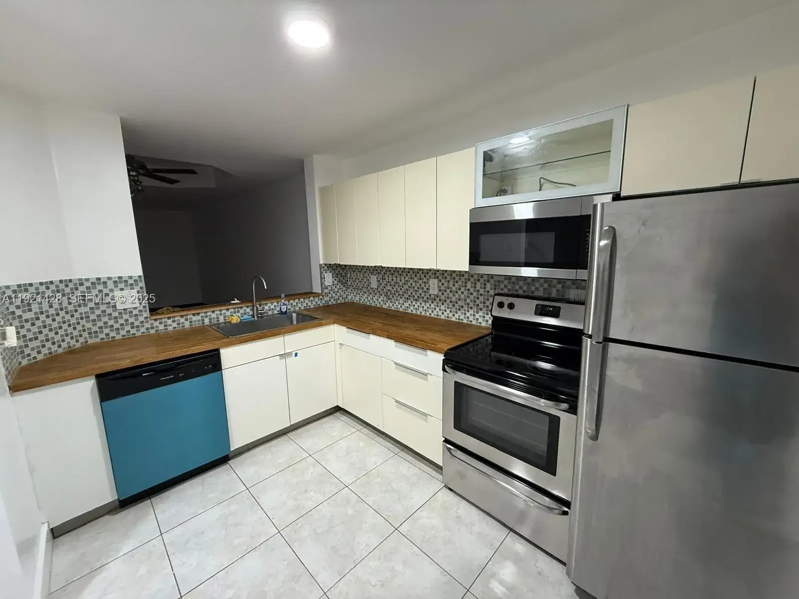 14111 SW 121 Place # 4, Miami FL 33186 photo 2