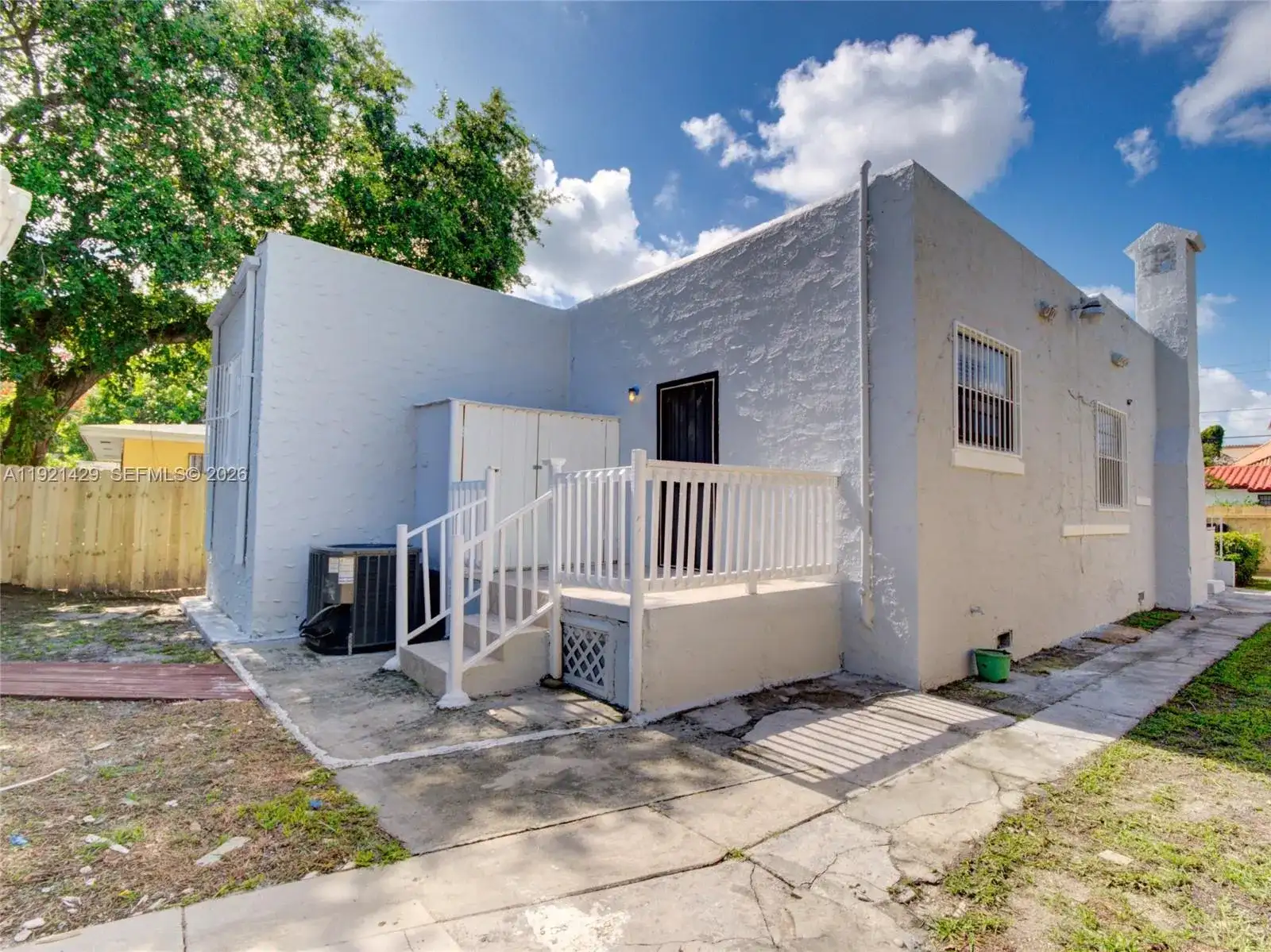 1845 NW 55th St, Miami FL 33142 photo 5