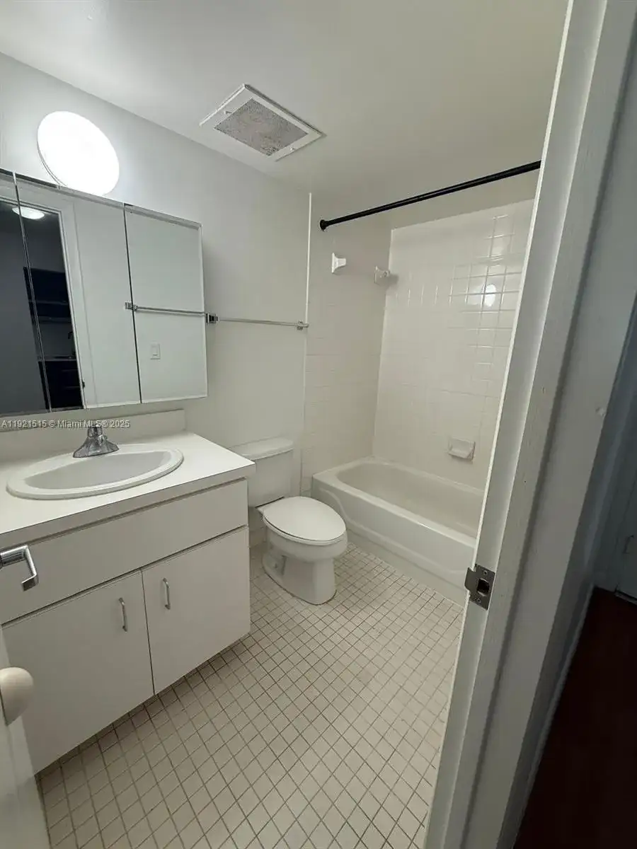 5783 SW 72nd St # 5783, South Miami FL 33143 photo 3
