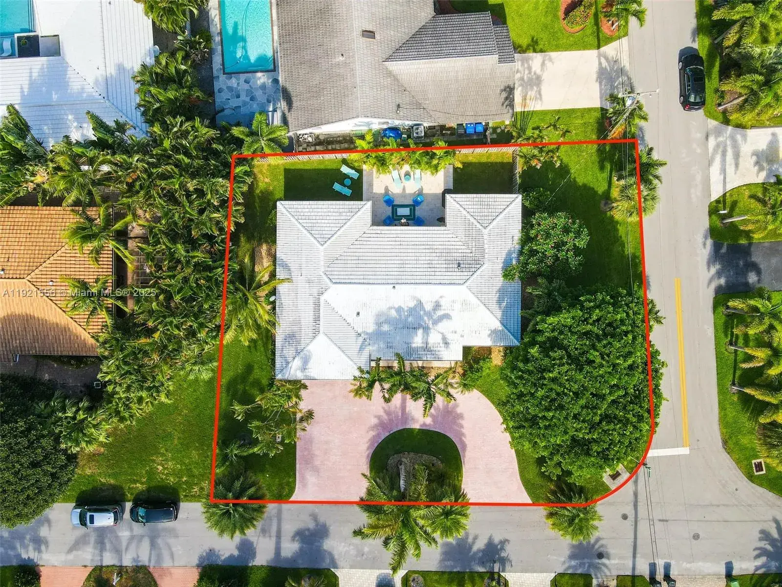 290 Tropic Dr, Lauderdale By The Sea FL 33308