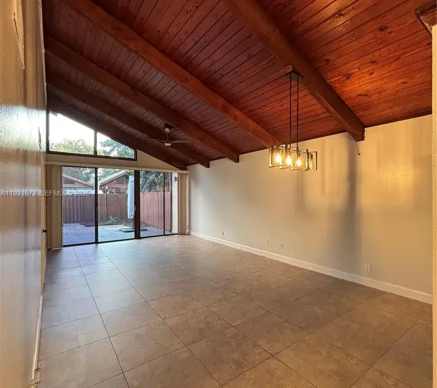 6180 NW 32nd Ter, Fort Lauderdale FL 33309