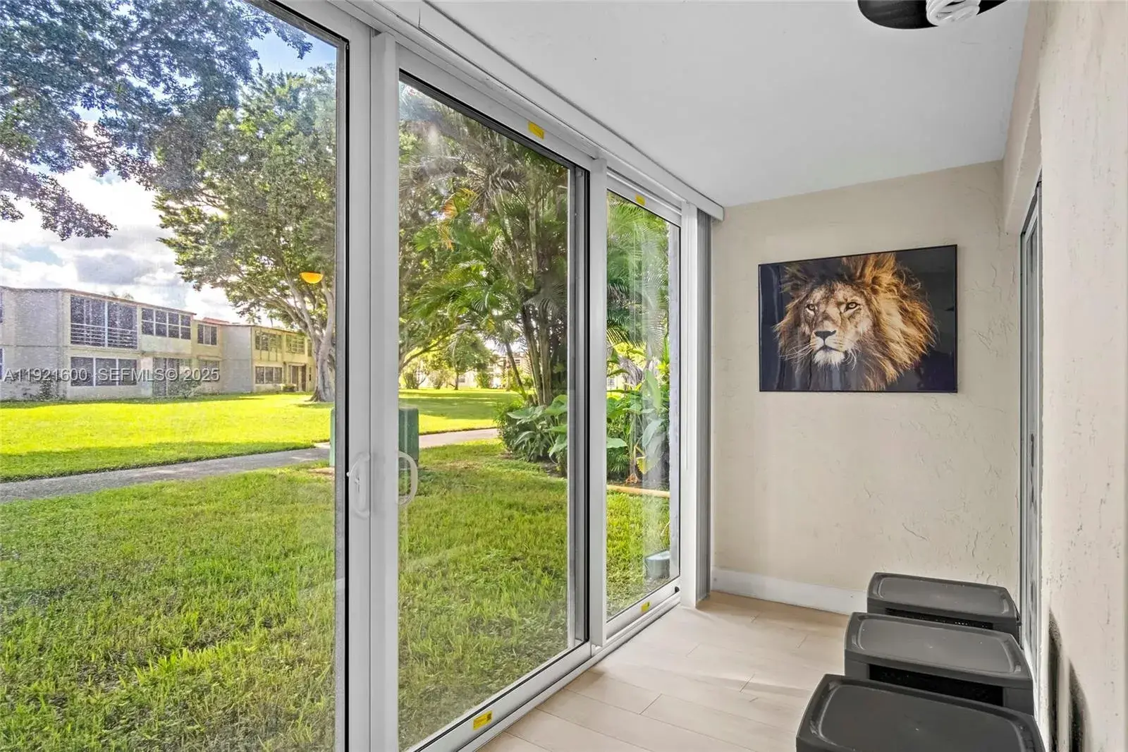 19 Abbey Ln # 104, Delray Beach FL 33446