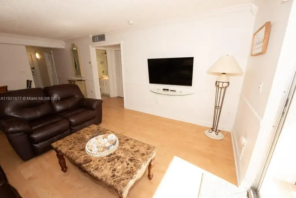 201 178th Dr # 323, Sunny Isles Beach FL 33160 photo 4