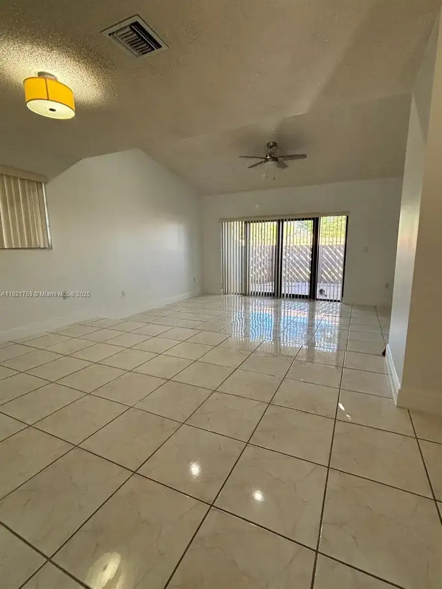 9211 SW 123rd Ave Ct, Miami FL 33186 photo 3