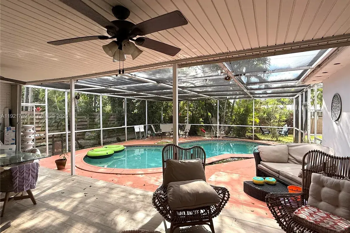 5424 Van Buren St # 5424, Hollywood FL 33021
