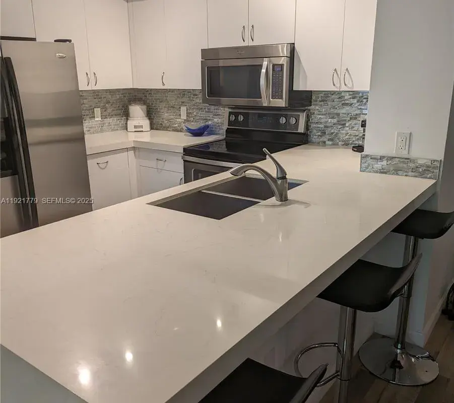 19901 E Country Club Dr # 2305, Aventura FL 33180