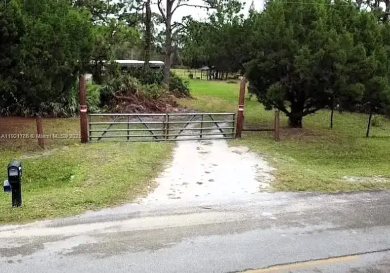 12650 NE 26 Th Ave, Other City - In The State Of Florida FL 34974 photo 3