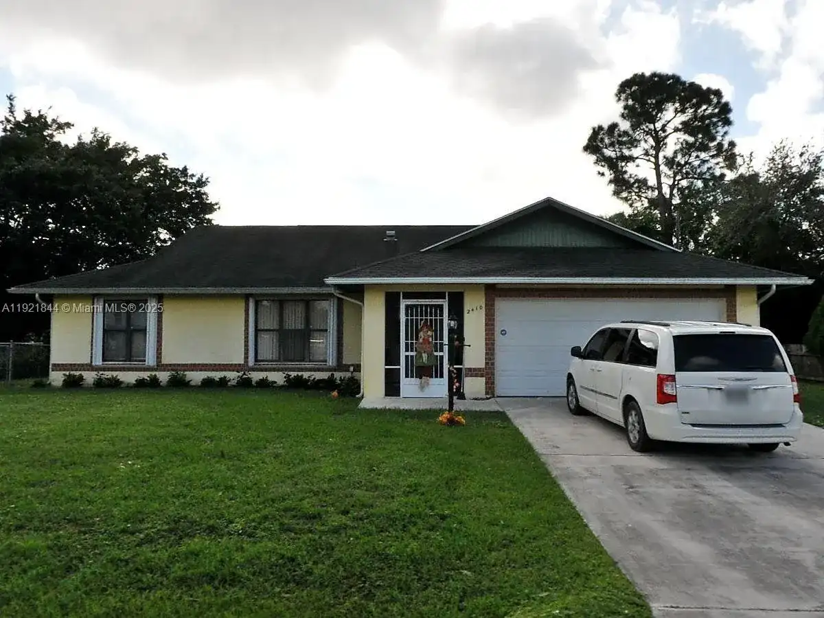 2410 SE Renick Ave, Port St. Lucie FL 34952