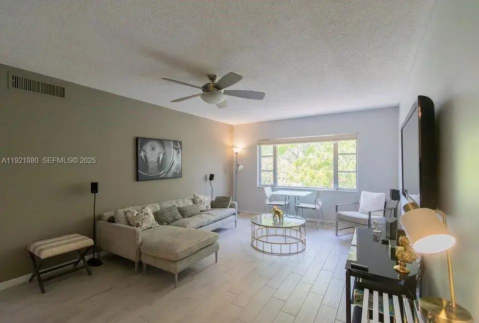 5840 NE 22nd Way # 728, Fort Lauderdale FL 33308