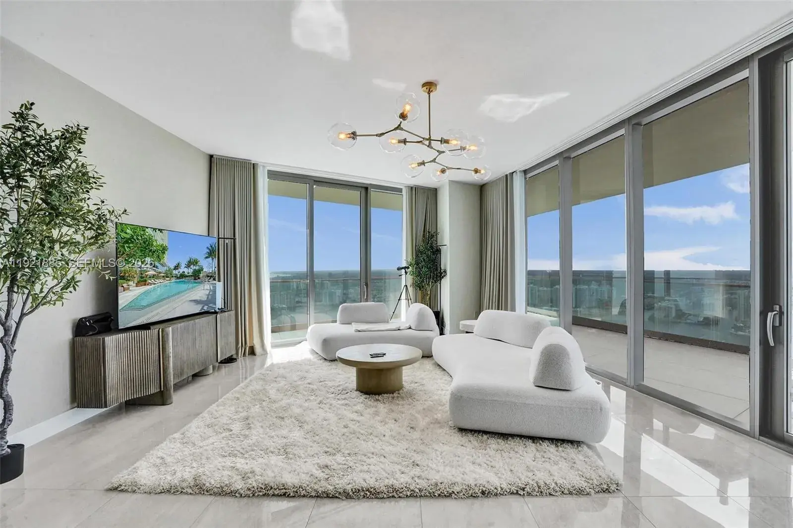 18975 Collins Ave # 5205, Sunny Isles Beach FL 33160