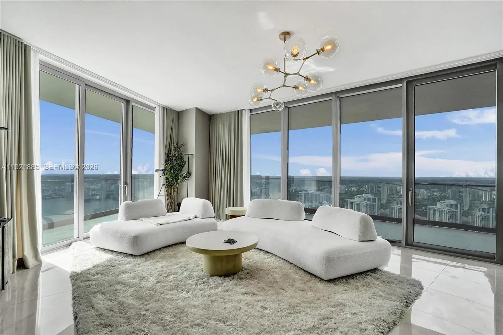 18975 Collins Ave # 5205, Sunny Isles Beach FL 33160