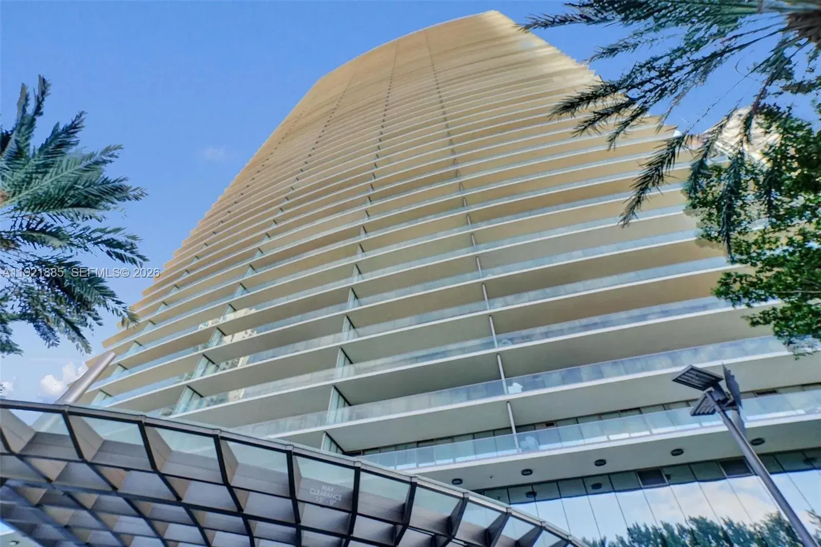 18975 Collins Ave # 5205, Sunny Isles Beach FL 33160