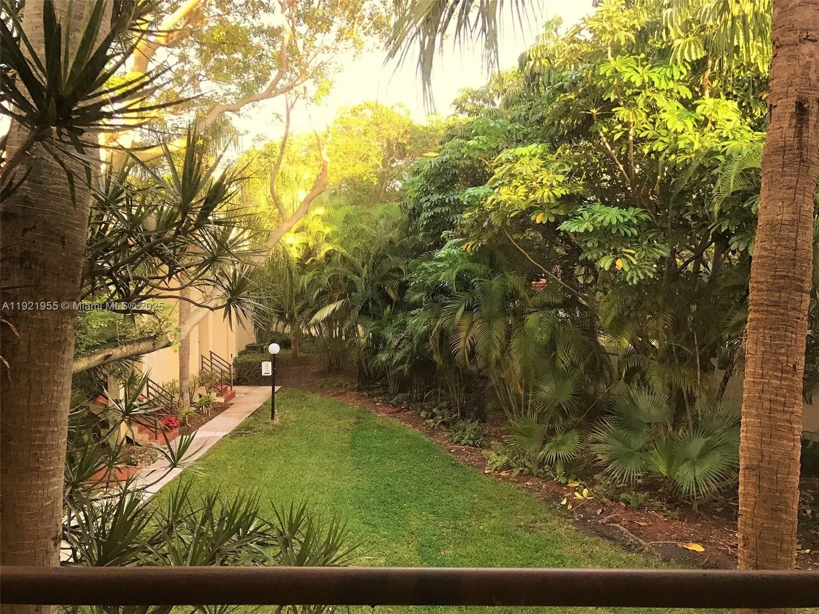 3564 Magellan Cir # 1, Aventura FL 33180