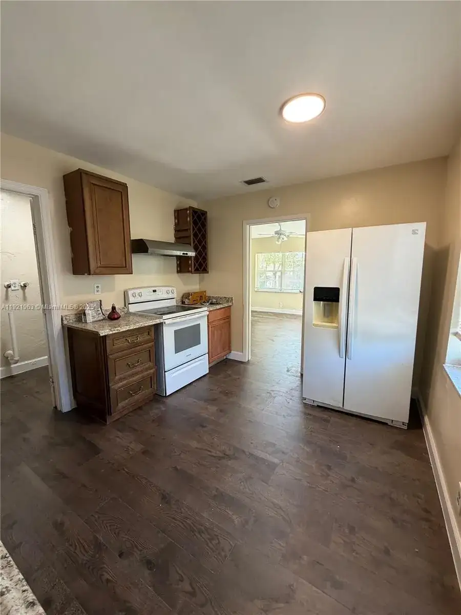 1320 SW 11th Ave # A, Deerfield Beach FL 33441 photo 2