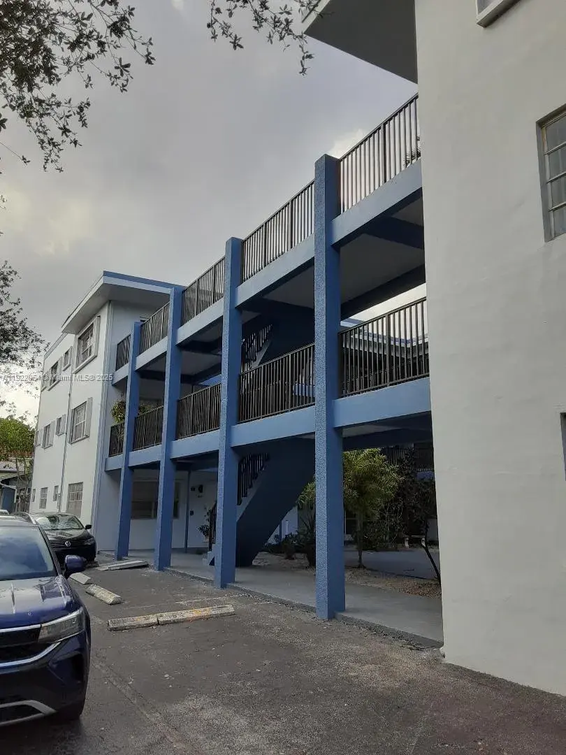 1943 Monroe St # 306A, Hollywood FL 33020