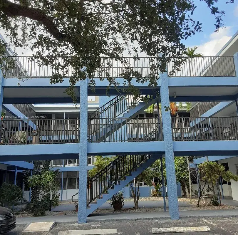 1943 Monroe St # 306A, Hollywood FL 33020