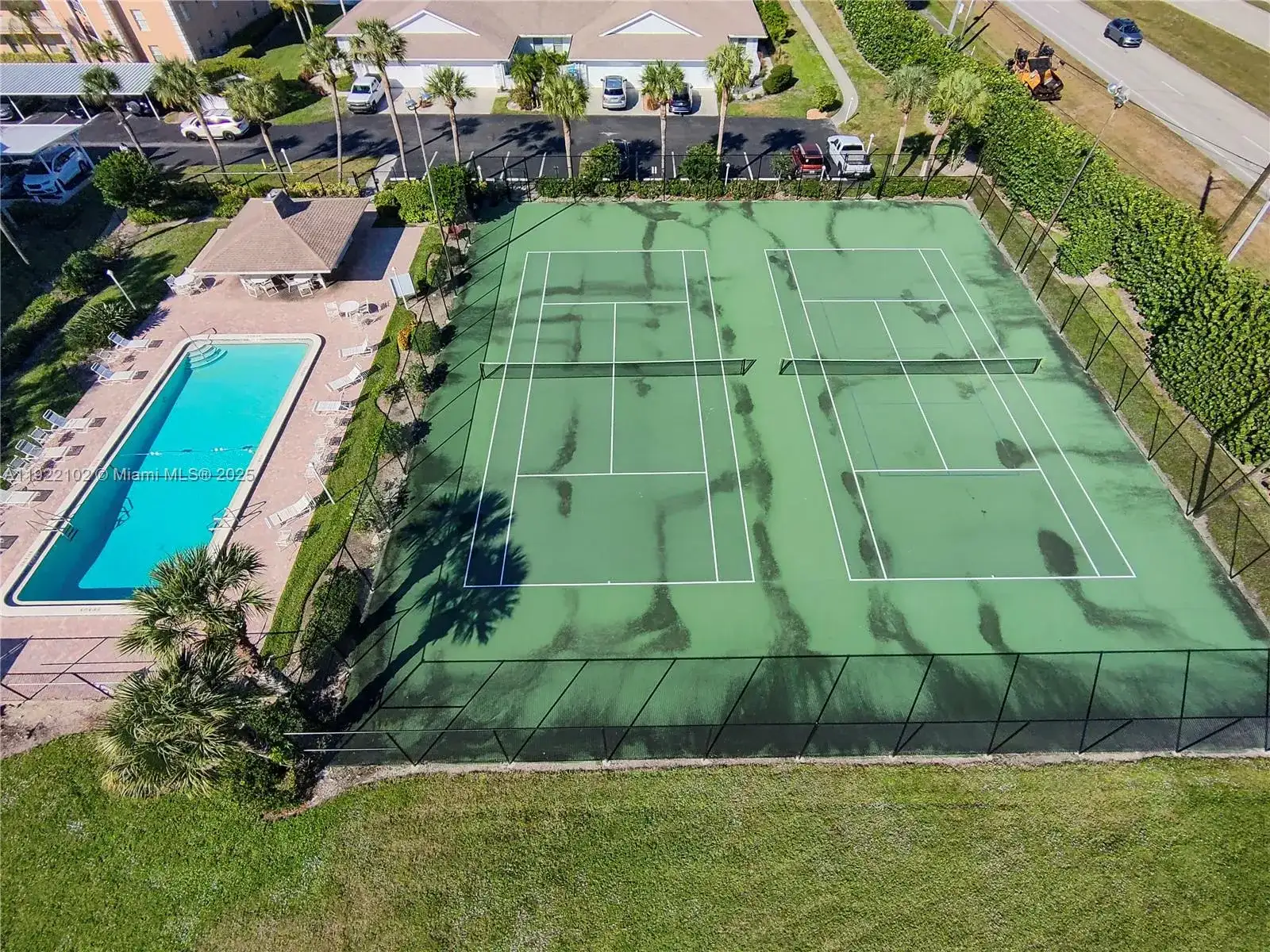 9610 VICTORIA LANE # D202, Naples FL 34109 photo 2