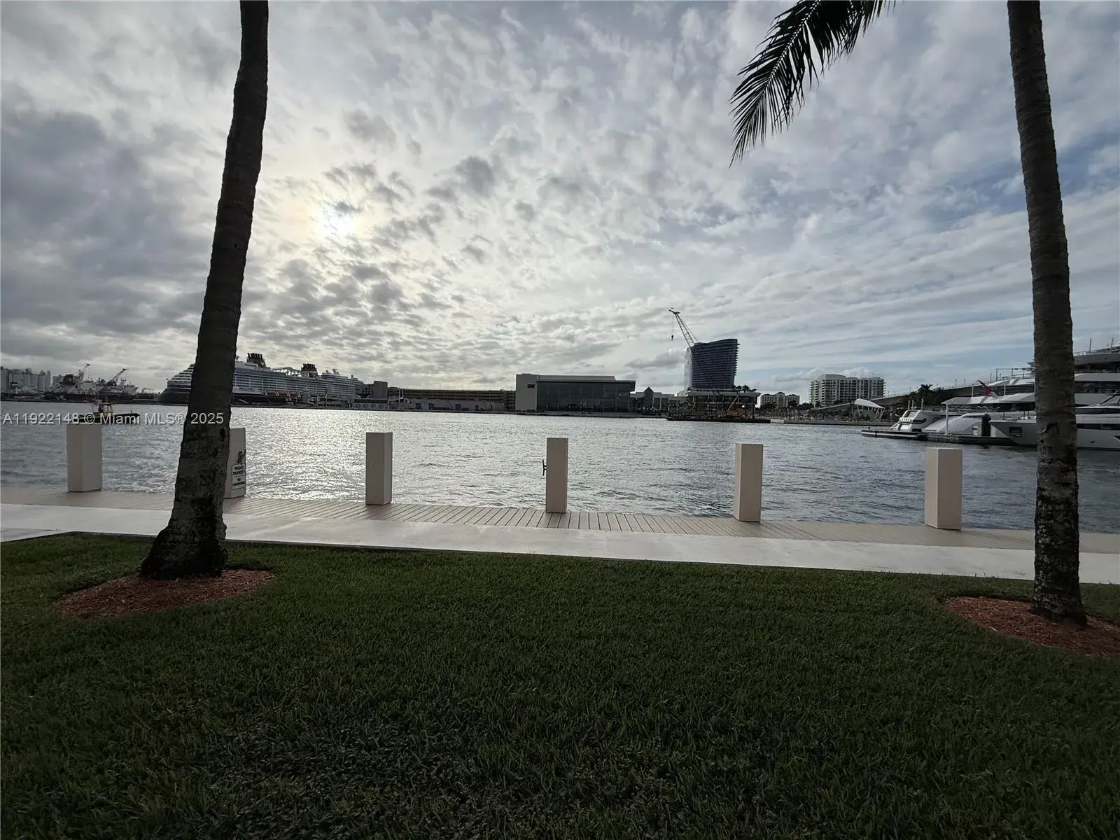 1775 Harbourview Dr # 5, Fort Lauderdale FL 33316