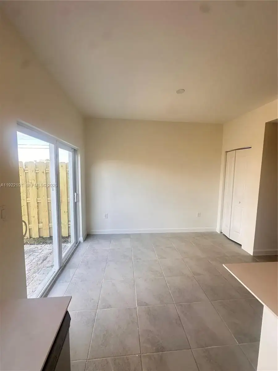 26832 SW 121 ave # 26832, Miami FL 33032 photo 4