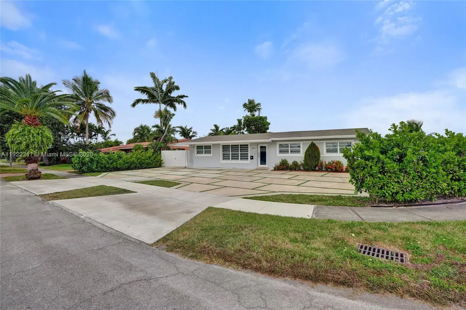 10401 SW 53rd St, Miami FL 33165 photo 3
