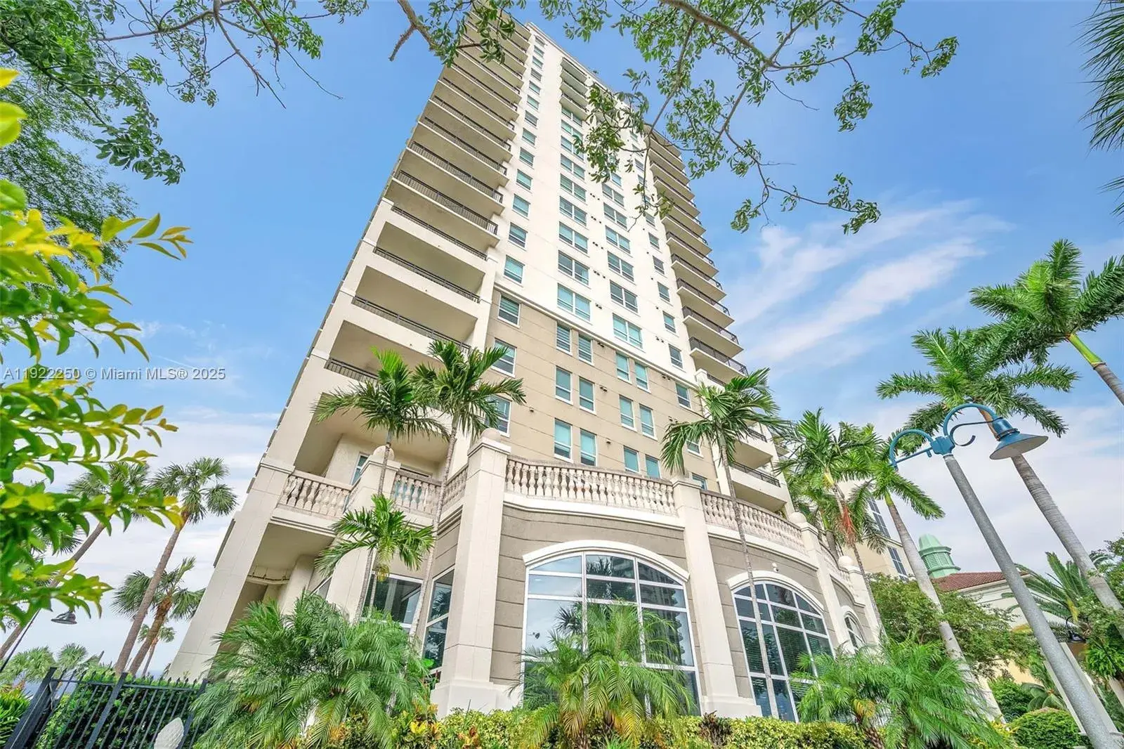 610 W Las Olas Blvd # 914N, Fort Lauderdale FL 33312