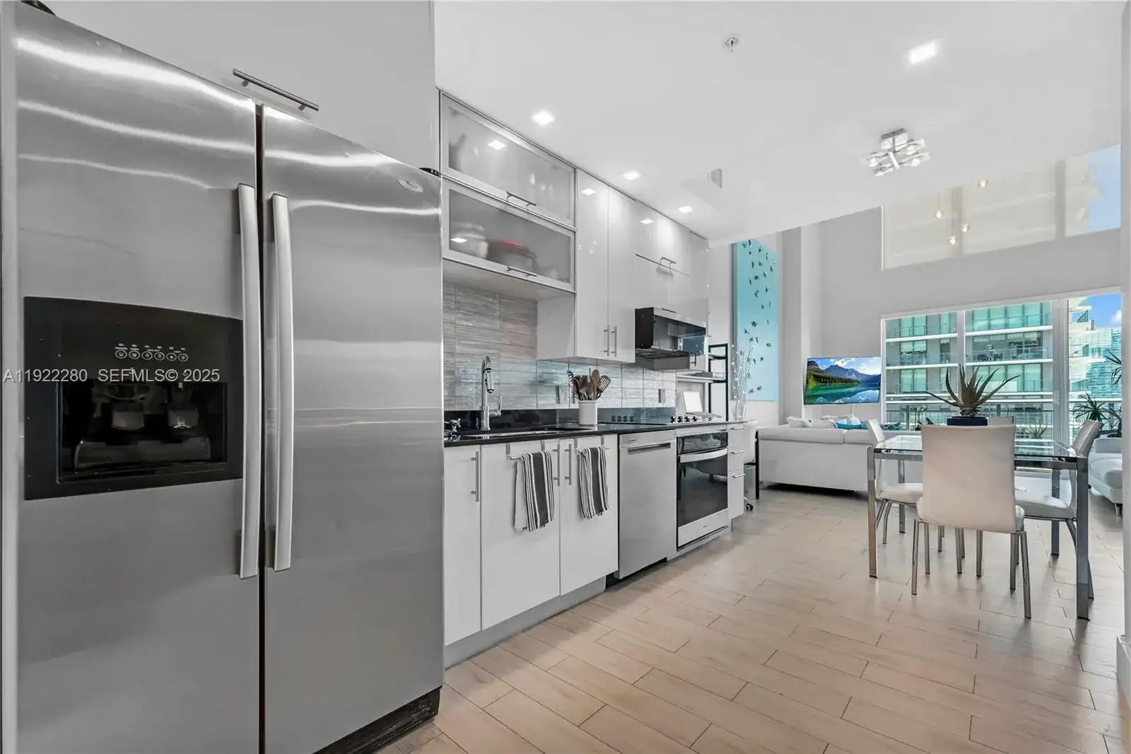 60 SW 13th St # 3604, Miami FL 33130 photo 5