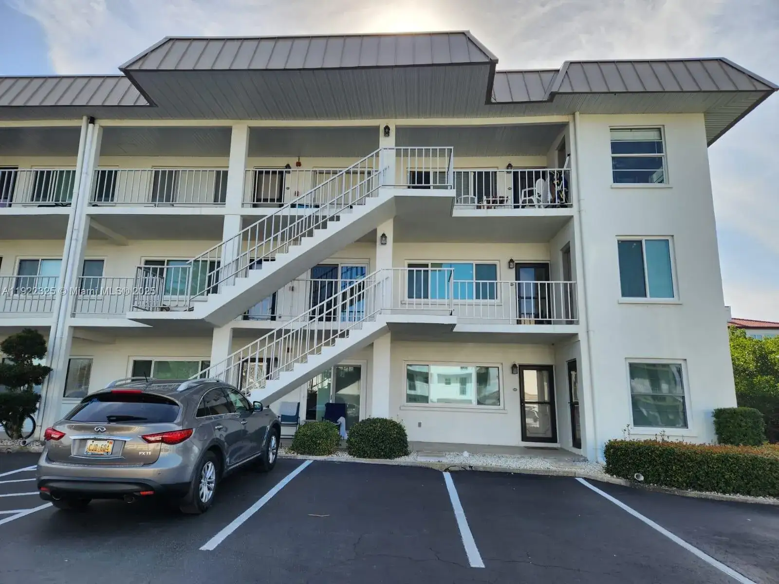 3320 Gulf Of Mexico Dr. # 208C, Other City - In The State Of Florida FL 34228
