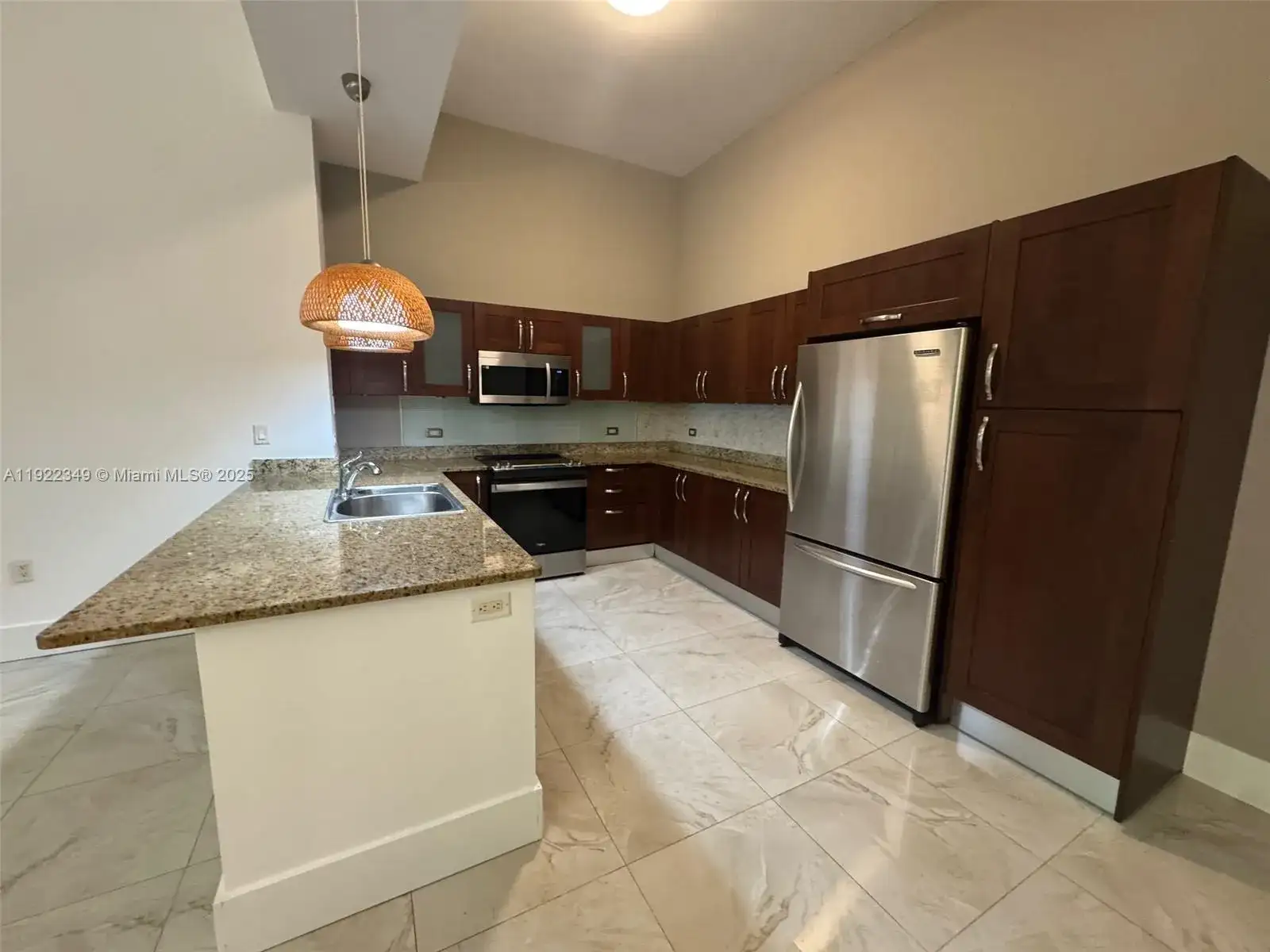 20000 E Country Club Dr # 104, Aventura FL 33180 photo 2