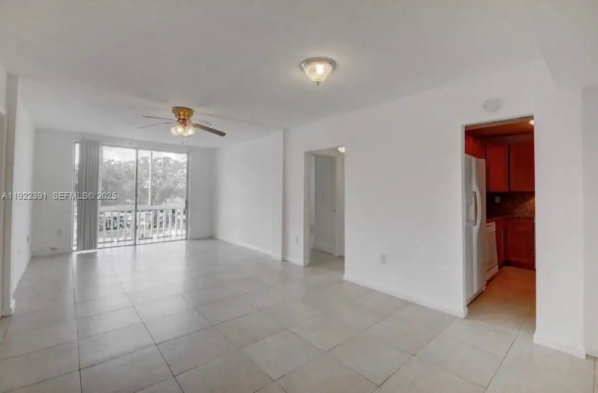 6701 NW 169th St # B301, Hialeah FL 33015 photo 2