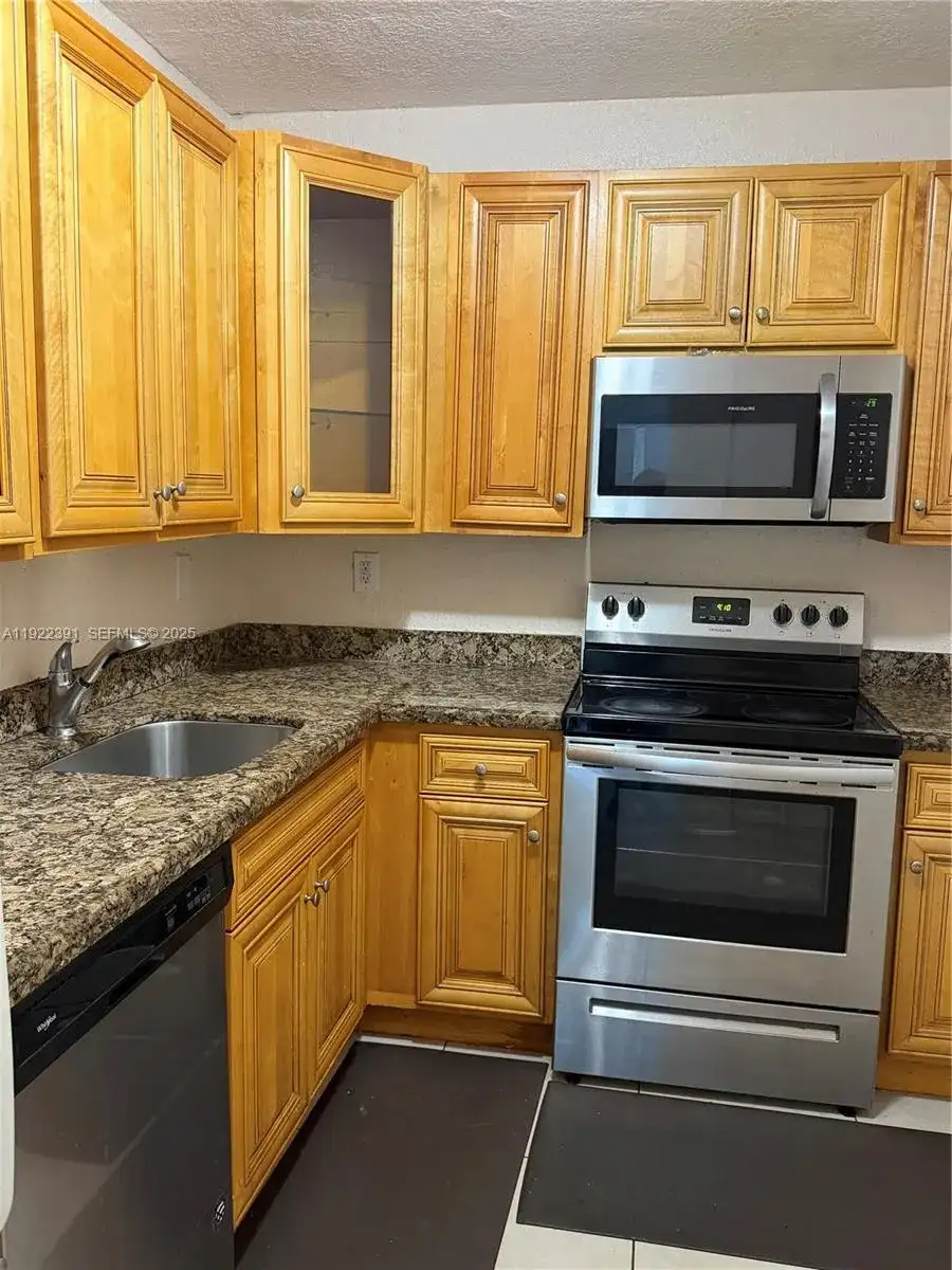 6701 NW 169th St # B301, Hialeah FL 33015 photo 4