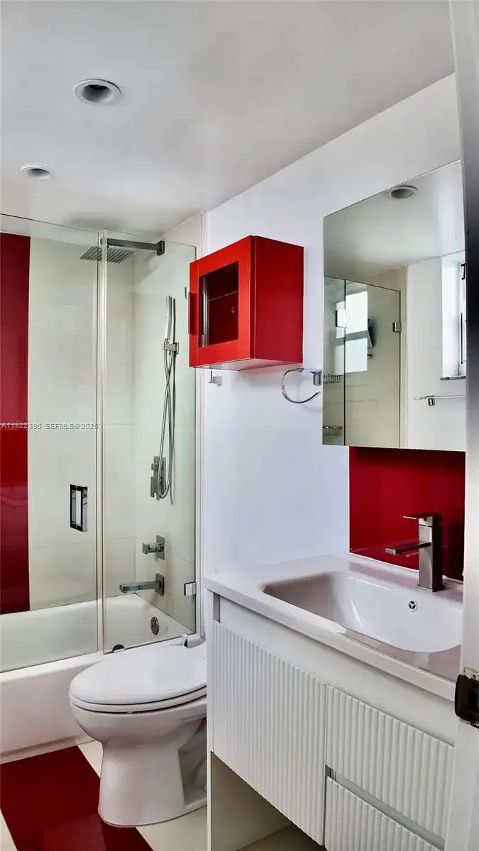325 NW 72nd Ave # 412, Miami FL 33126 photo 2