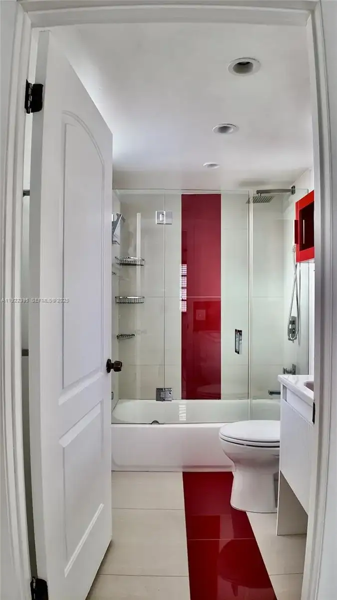 325 NW 72nd Ave # 412, Miami FL 33126 photo 3