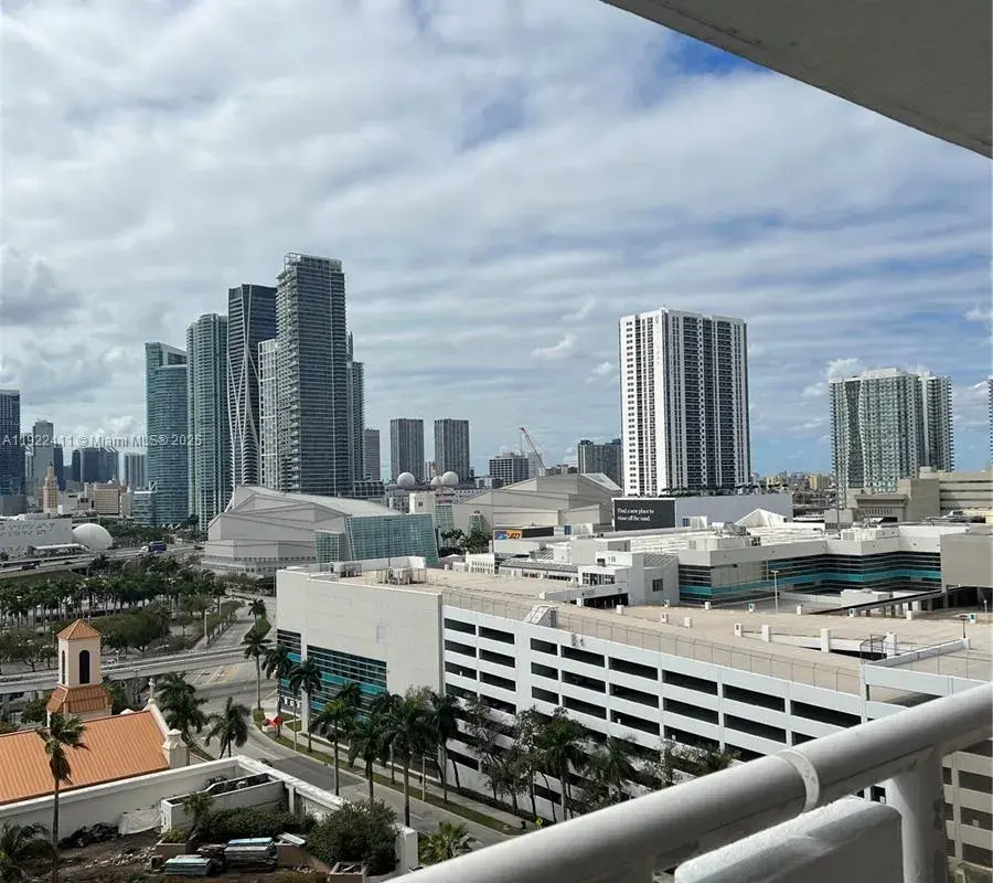 1717 N Bayshore Dr # 1856, Miami FL 33132