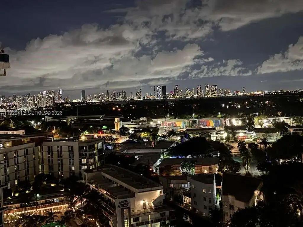 2401 Collins Ave # 1807, Miami Beach FL 33140 photo 4