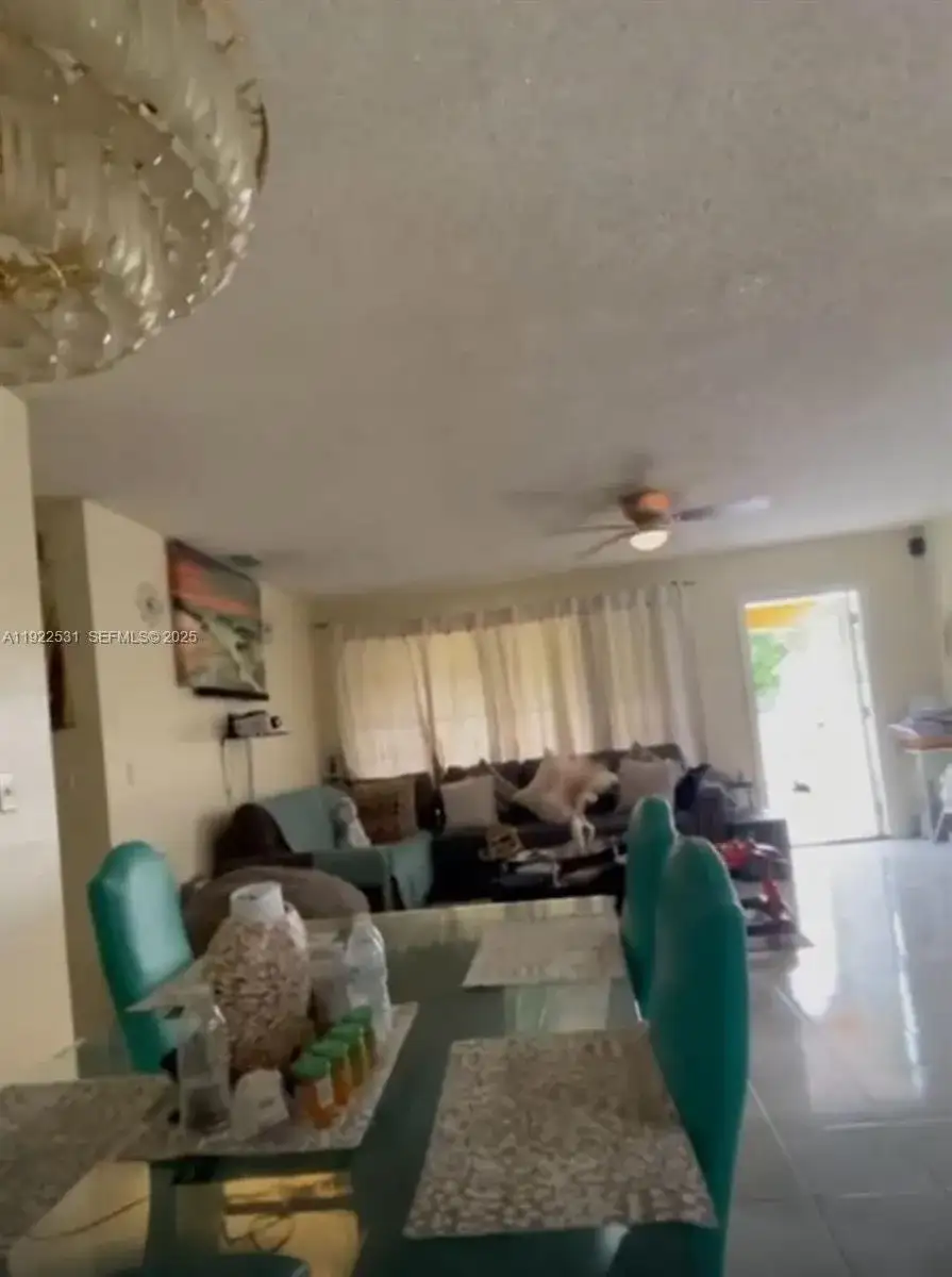 1225 NW 189th Ter, Miami Gardens FL 33169 photo 2
