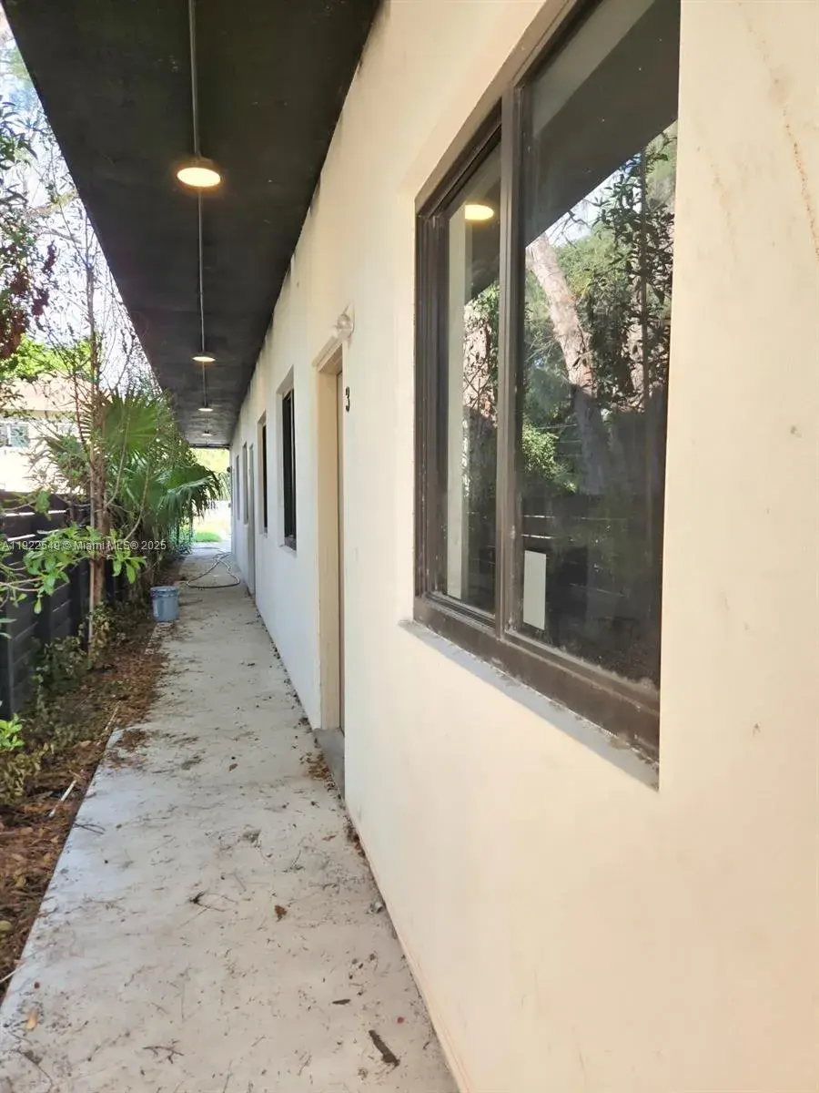 753 NW 30th St # 1, Miami FL 33127