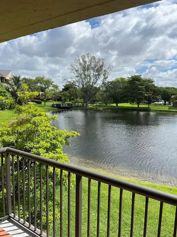 6701 SW 116th COURT # 203, Miami FL 33173