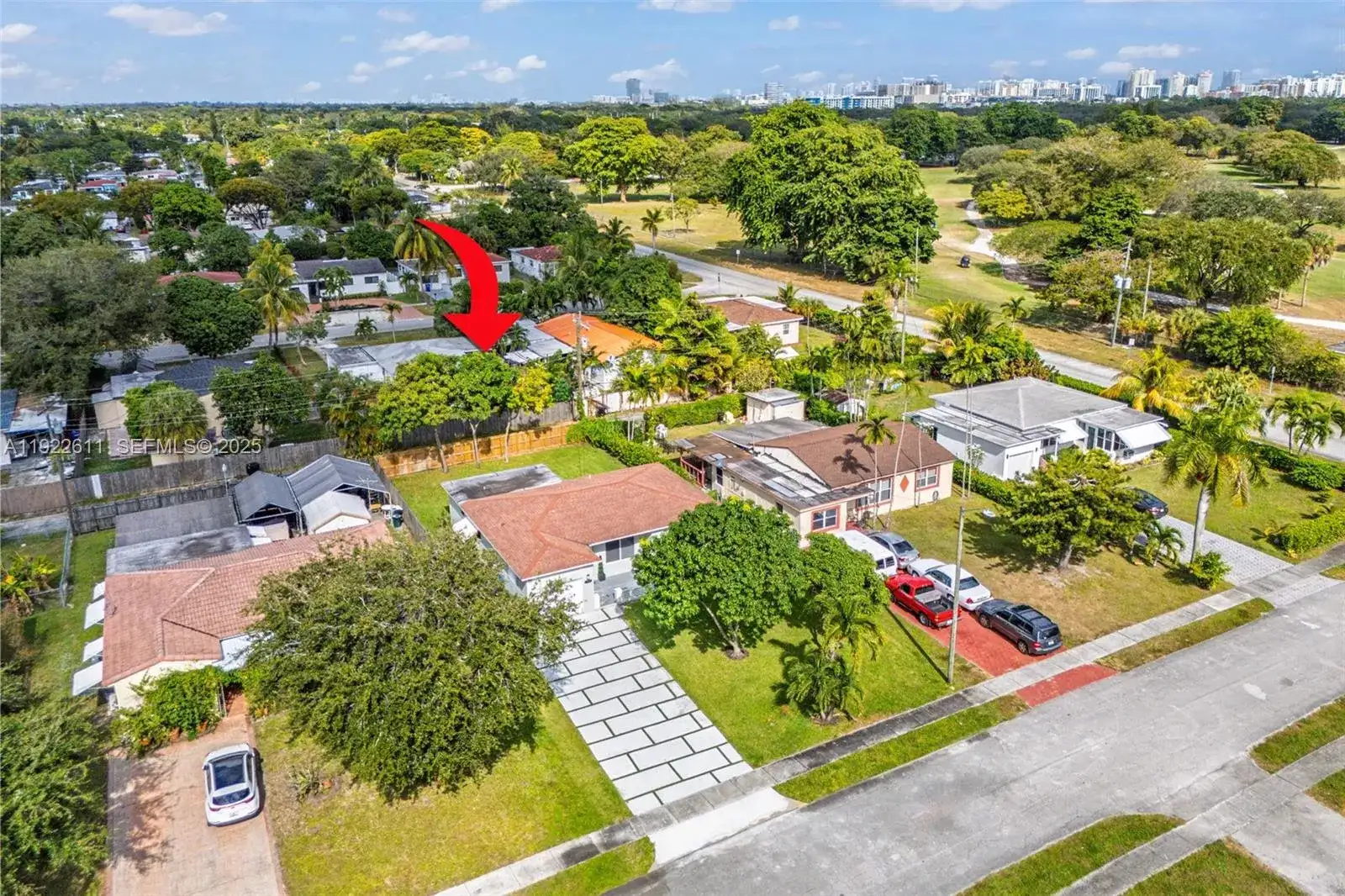 1979 NE 176th St, North Miami Beach FL 33162 photo 2