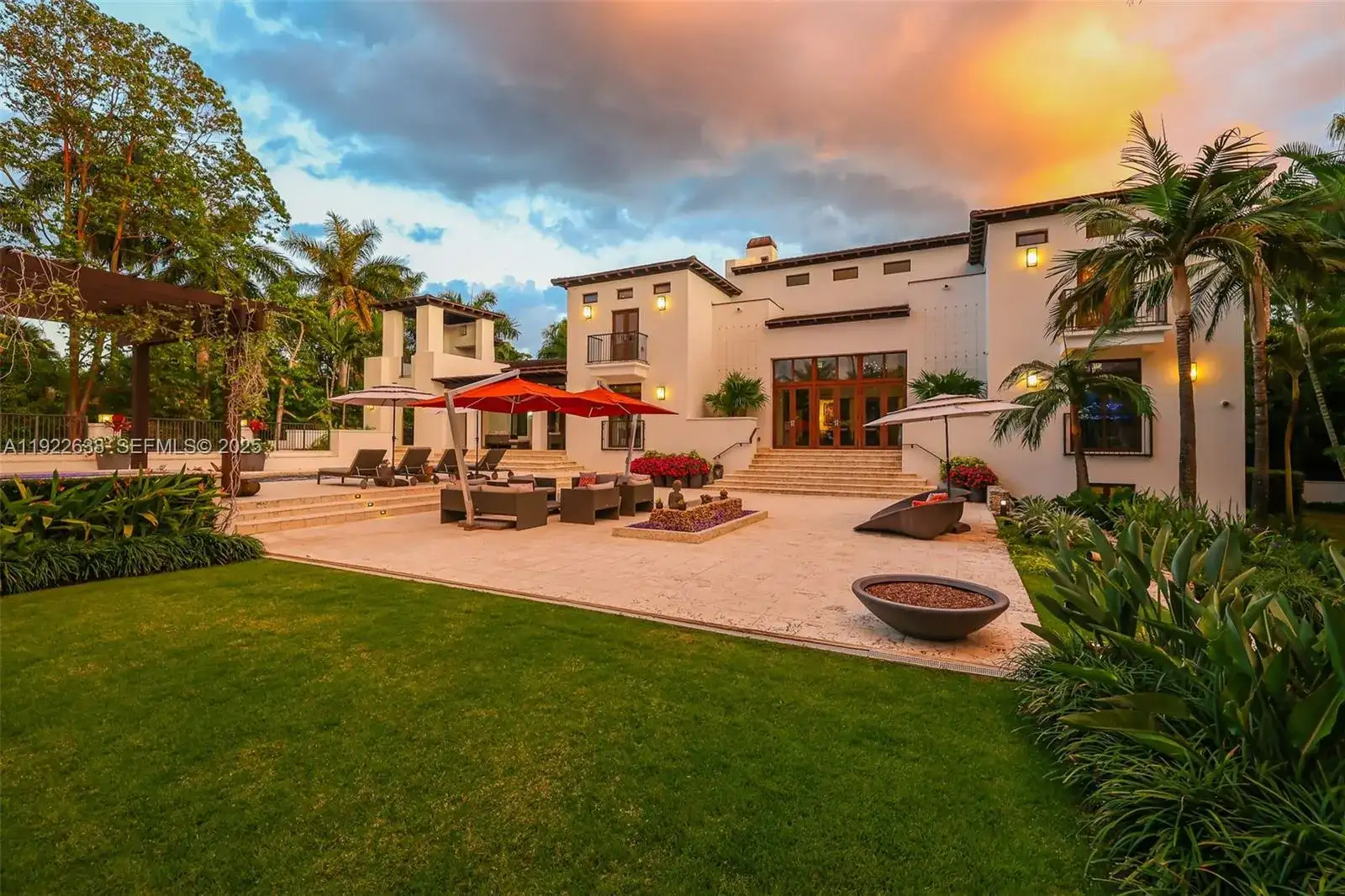 555 Arvida Pkwy, Coral Gables FL 33156 photo 5