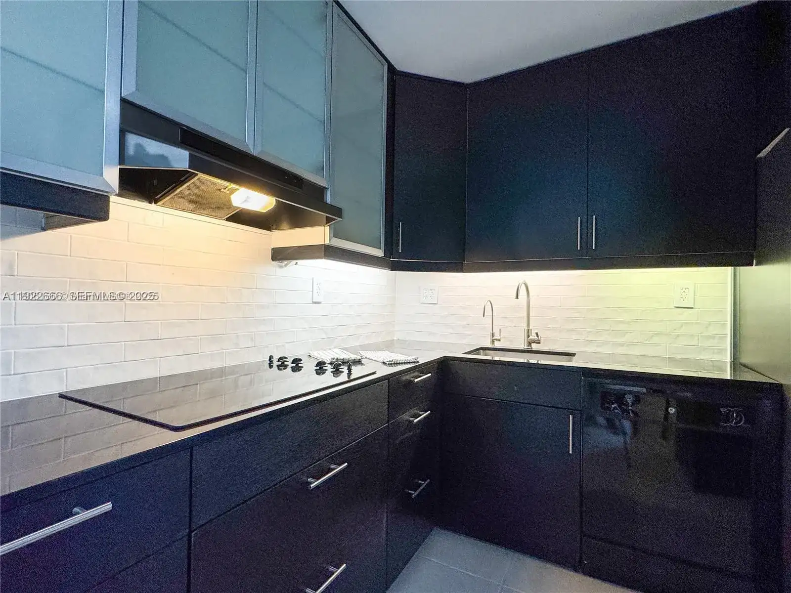 1631 NE 114th St # 106, Miami FL 33181 photo 5