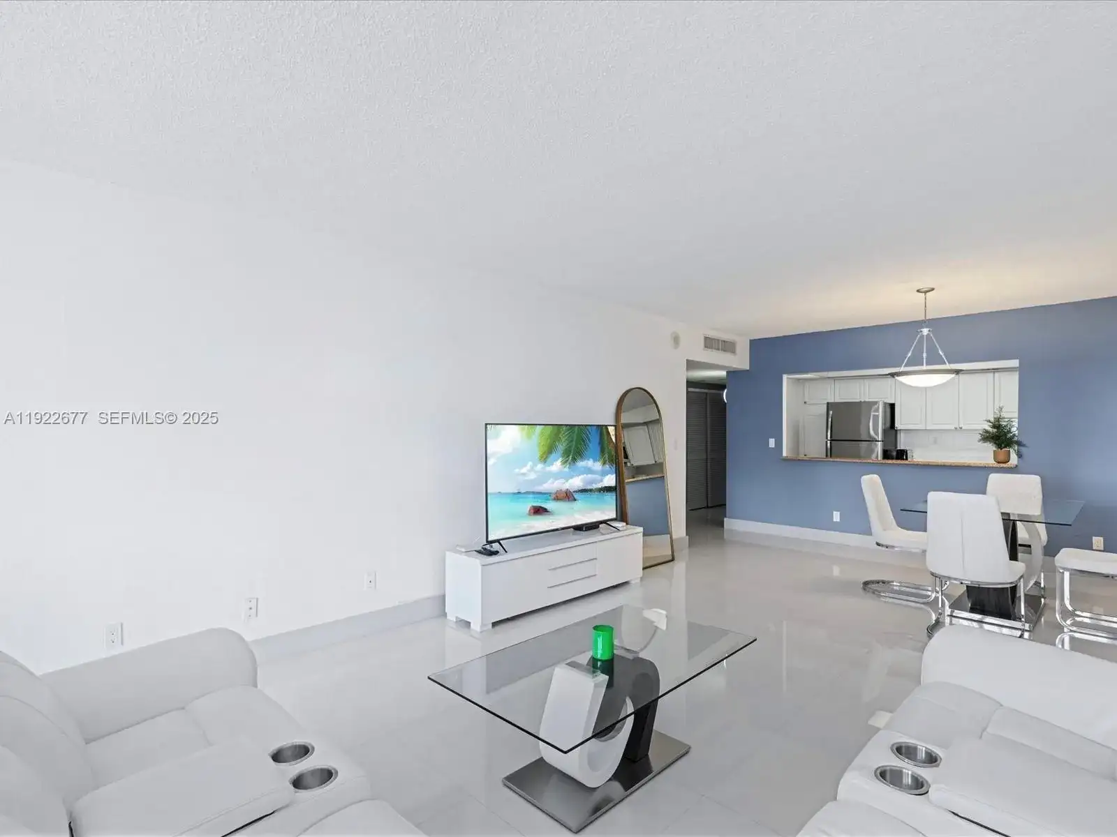 19370 E Collins Ave # 625, Sunny Isles Beach FL 33160 photo 3