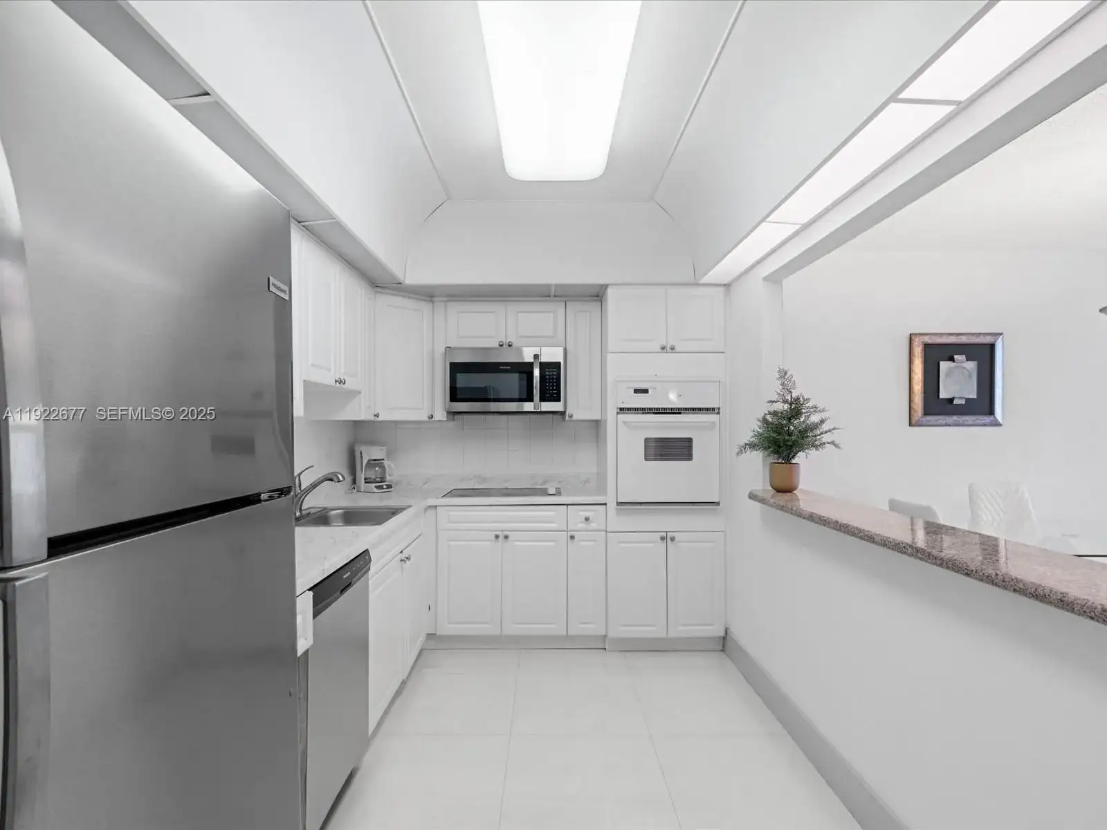 19370 E Collins Ave # 625, Sunny Isles Beach FL 33160 photo 5
