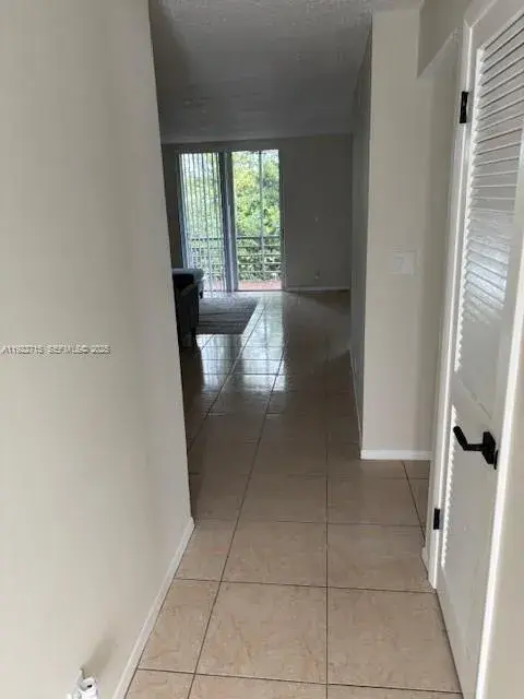 11651 Royal Palm Blvd # 207, Coral Springs FL 33065