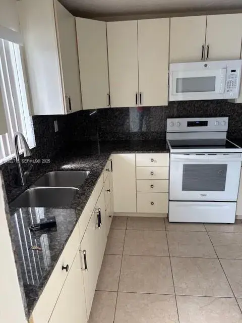 11651 Royal Palm Blvd # 207, Coral Springs FL 33065