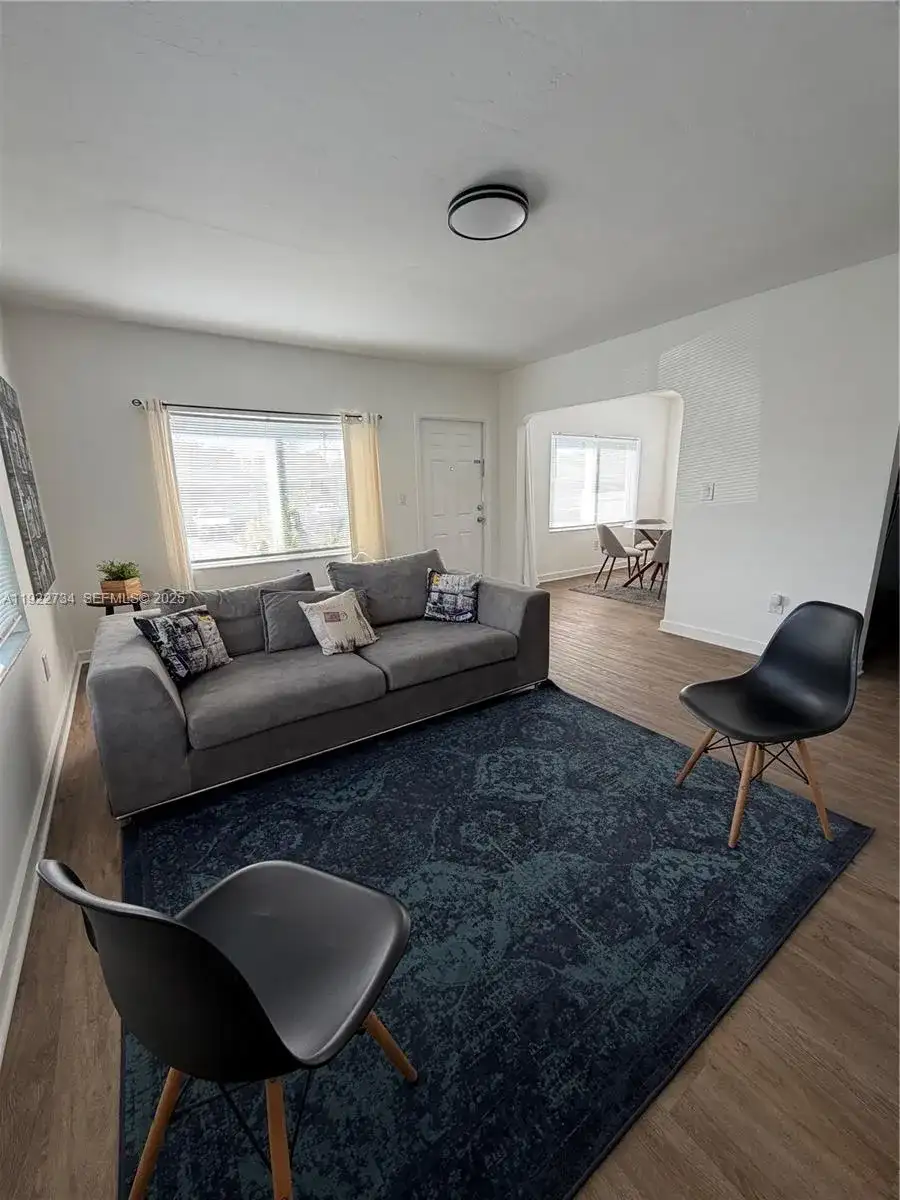 1215 NE 109th St # 1215, Miami FL 33161 photo 5