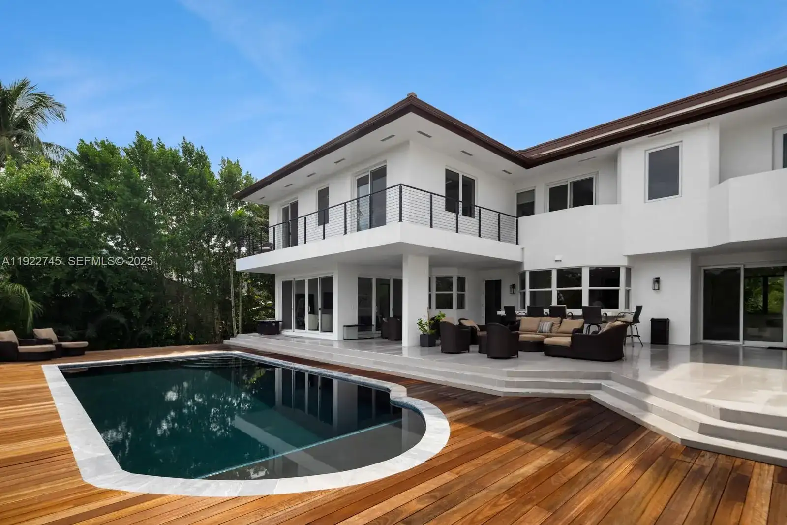 325 Campana Ave, Coral Gables FL 33156 photo 4