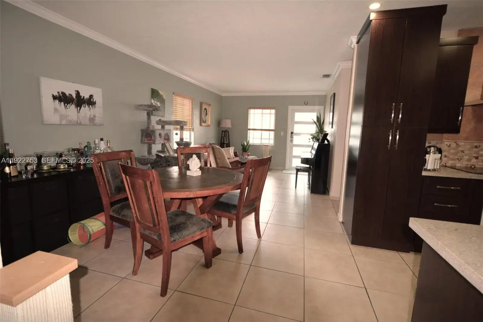 890 E 38th St, Hialeah FL 33013 photo 3